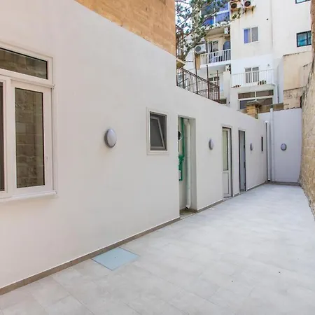 Guest house O'clock Sliema