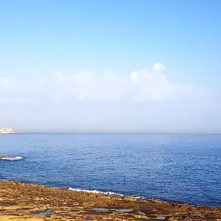 O'clock Vendégház Sliema